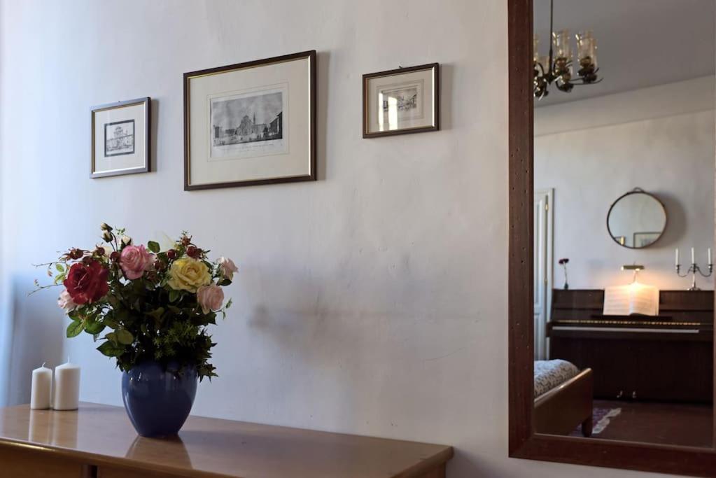 Cozy Apartment With Private Garden - City Center - Florence Luaran gambar