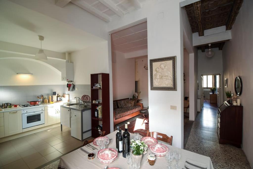 Cozy Apartment With Private Garden - City Center - Florence Luaran gambar