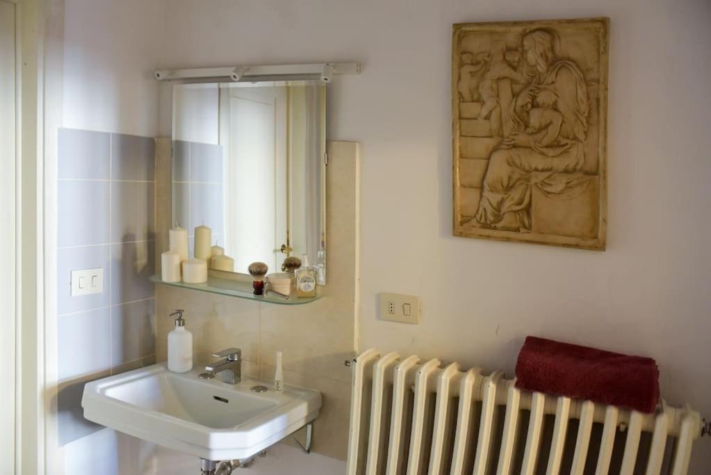 Cozy Apartment With Private Garden - City Center - Florence Luaran gambar
